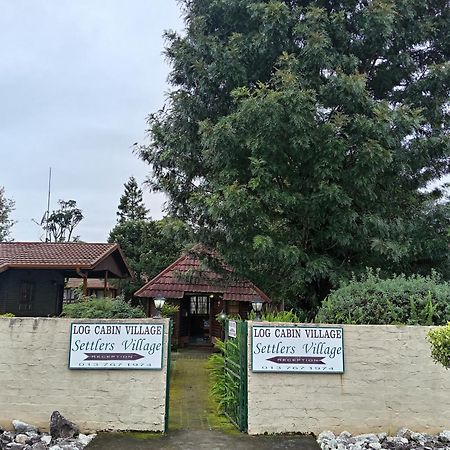 Log Cabin & Settlers Village Graskop Exterior photo